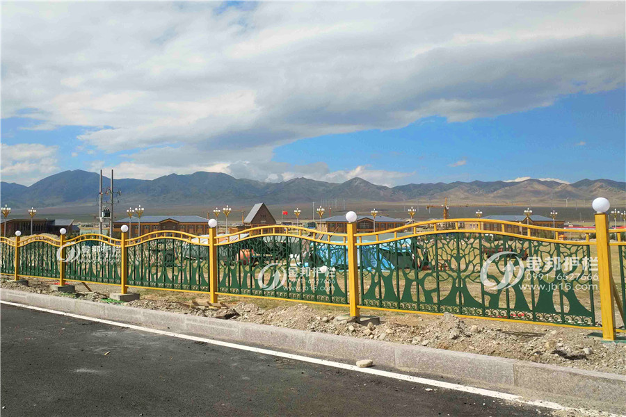 圍墻護(hù)欄-008